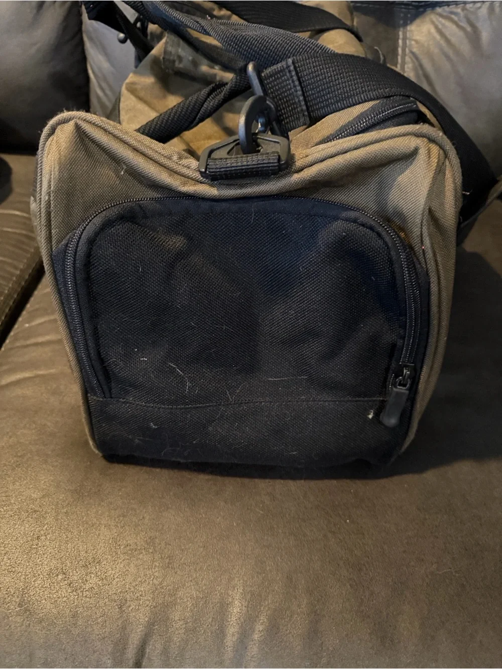 Eddie Bauer Olive Green Men's Duffel with Shoulder Strap